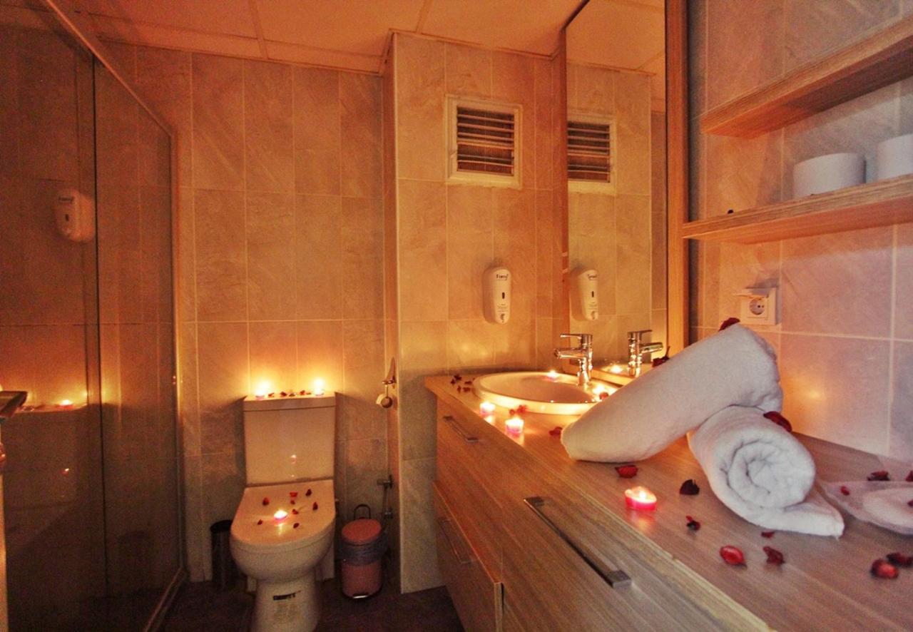 Red House Vip Apartmant Suites Stambuł Zewnętrze zdjęcie