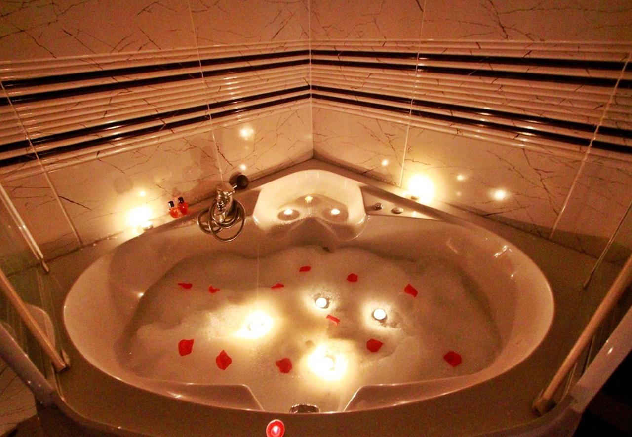 Red House Vip Apartmant Suites Stambuł Zewnętrze zdjęcie